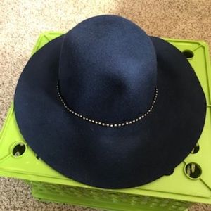Navy studded hat NWOT